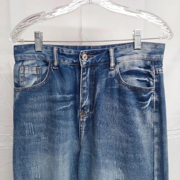 Women’s size 33 (size 16) stretchy jeans. Never worn - Picture 2 of 3